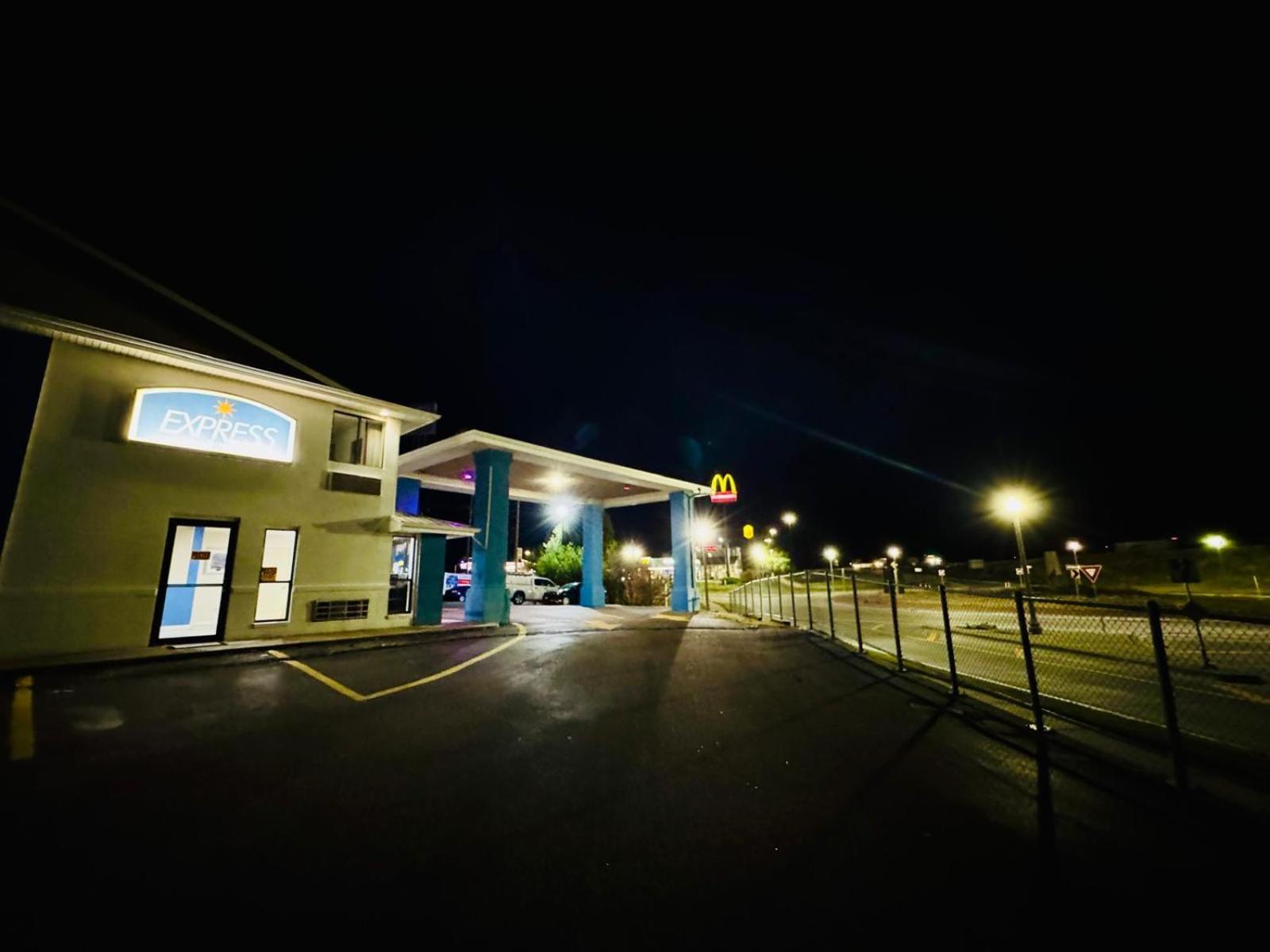 Express Inn Junction City Extérieur photo